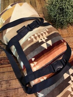 ♥️5/25$ Pendleton carry strap
